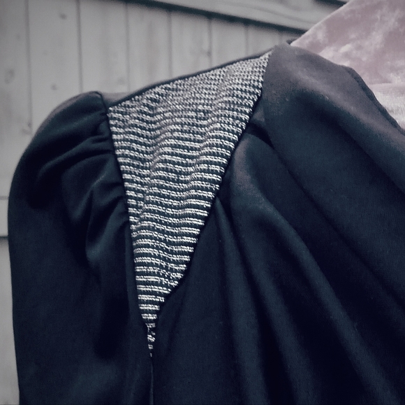 80s Glam:Black Puffed Shoulder Vintage Pantsuit with Flounce - Picture 2 of 10